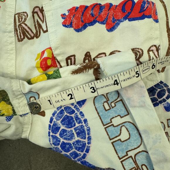 Vintage Y2K BDG Urban Outfitters Graphic Hawaiian White Multi Bermuda Short 24 - Picture 5 of 5